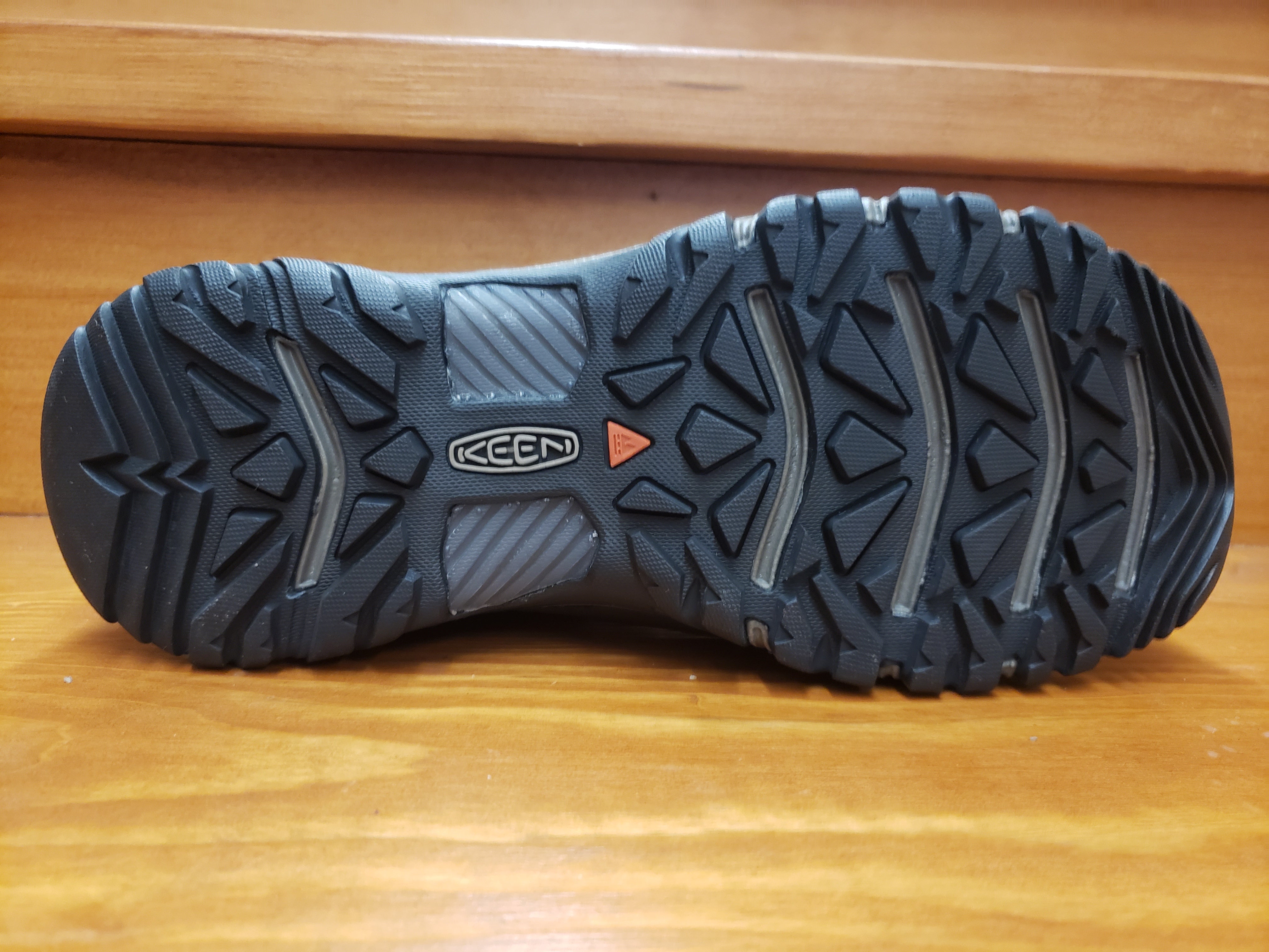 Keen targhee exp outlet walking shoes