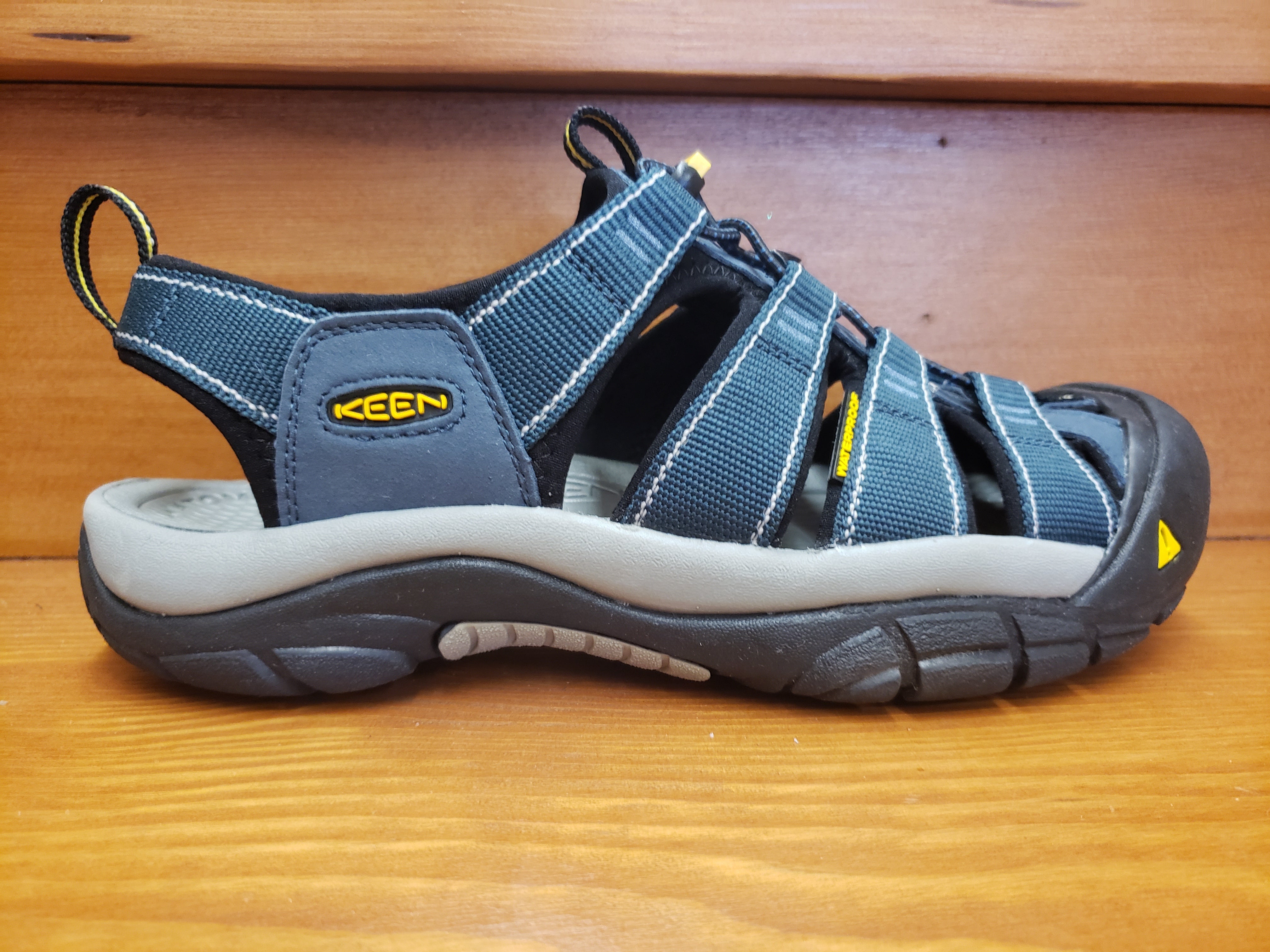 Keen newport h2 navy medium grey online