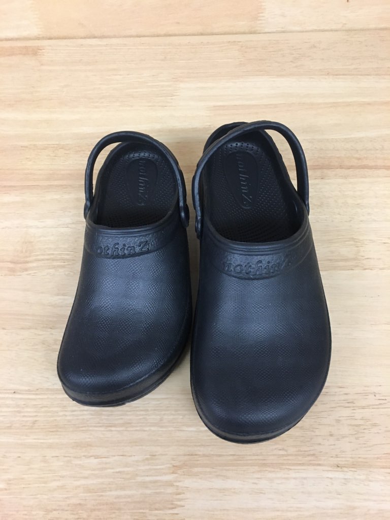 Nothinz clogs on sale